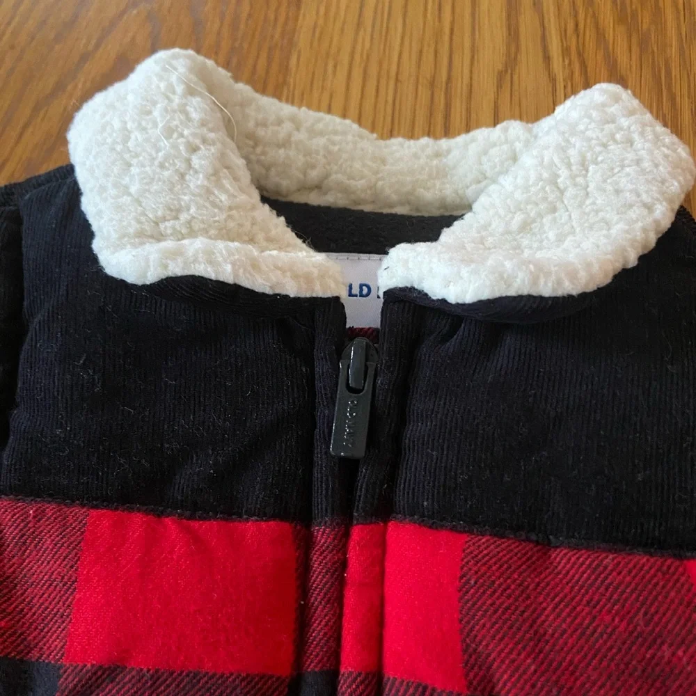 Old Navy Kids 6-12 months Plaid Outdoor Vest